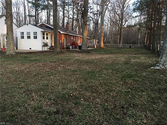 5th image of 2013 Mill Landing Rd