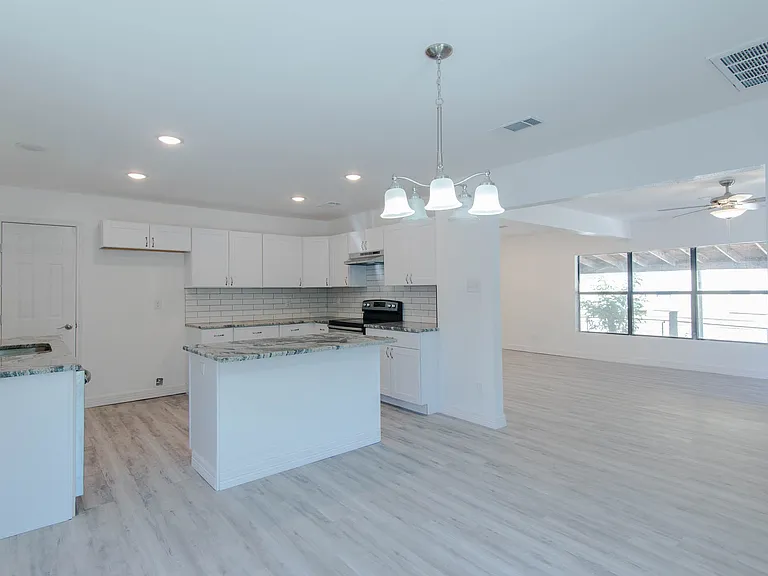 3931 Abilene St — Photo 10