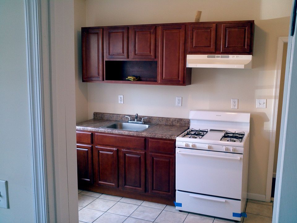 2nd image of 659 S 20th Street # Fl 2nd