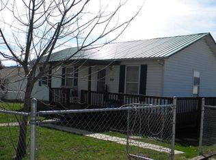 104 Fairview St, Richlands, VA 24641