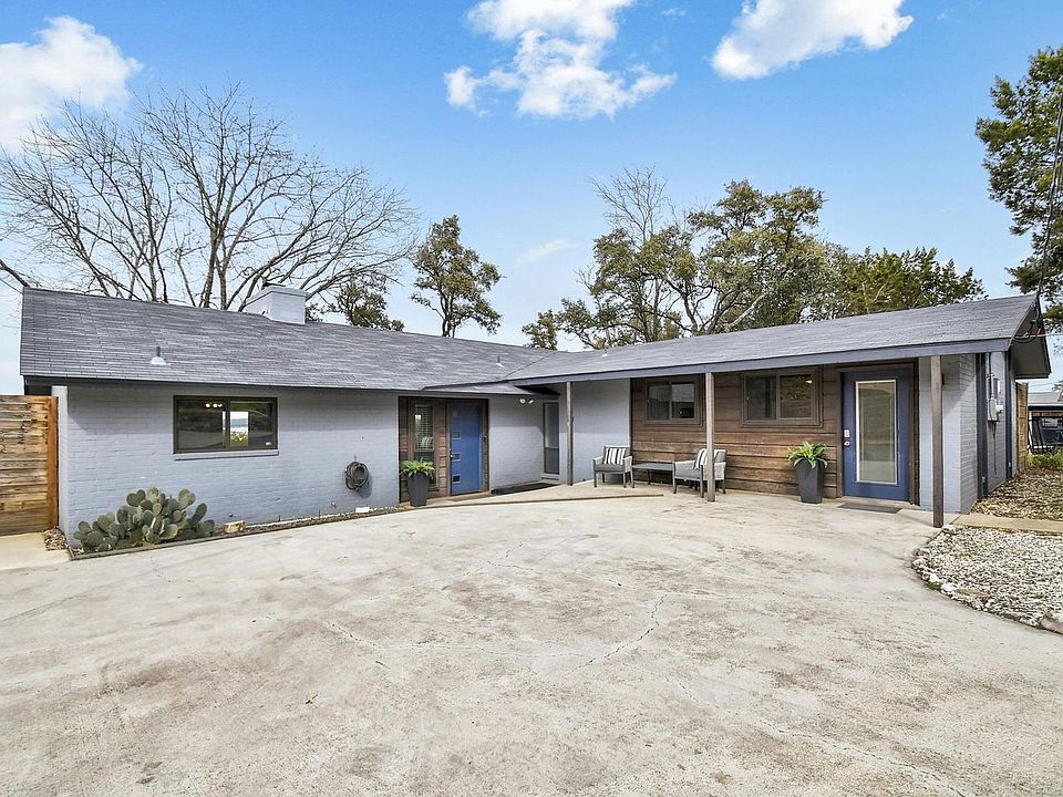 1st image of 2318 Triple Peak Dr