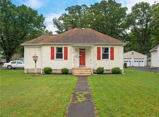 1 W McClellan St, Sandston, VA 23150
