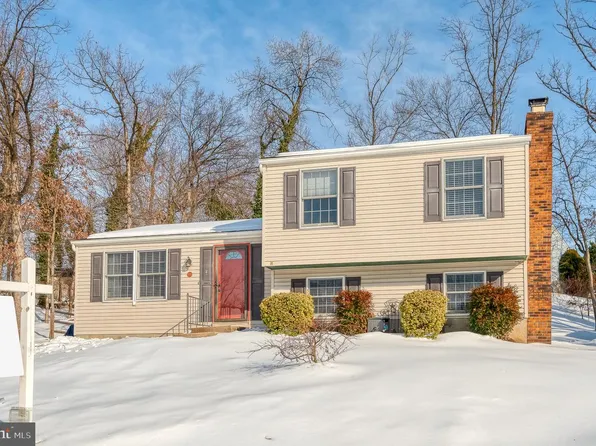 7 Bamborough Ct, Baltimore, MD 21236