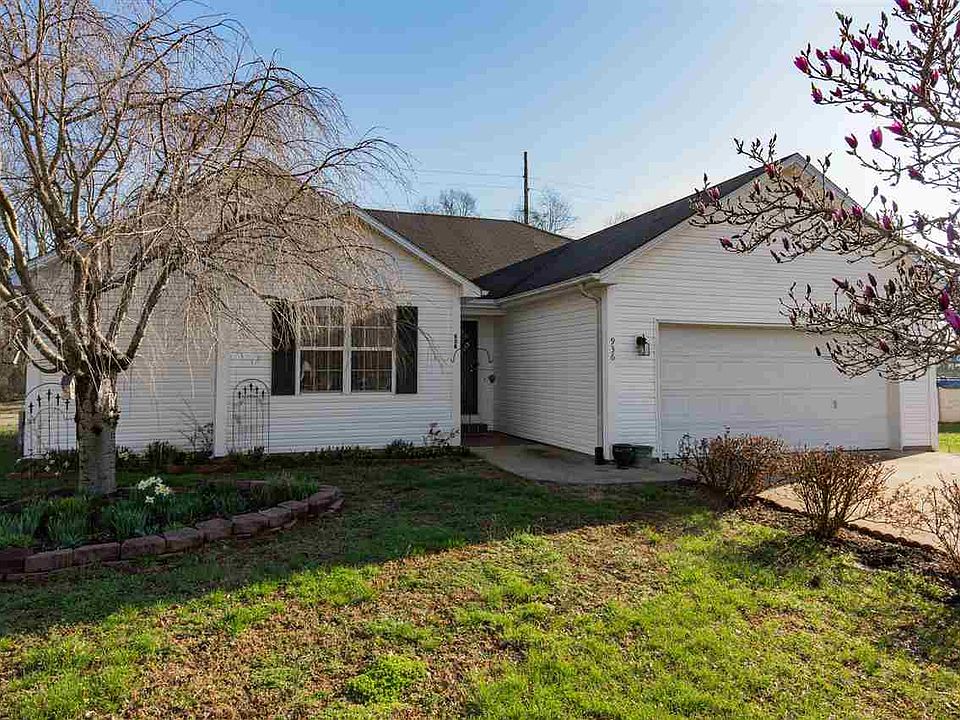 1st image of 936 Red Clover Ave