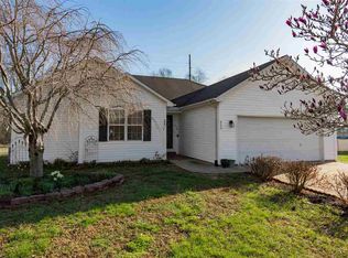 936 Red Clover Ave, Bowling Green, KY 42101