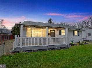 1040 Turnerville Rd, Pine Hill, NJ 08021