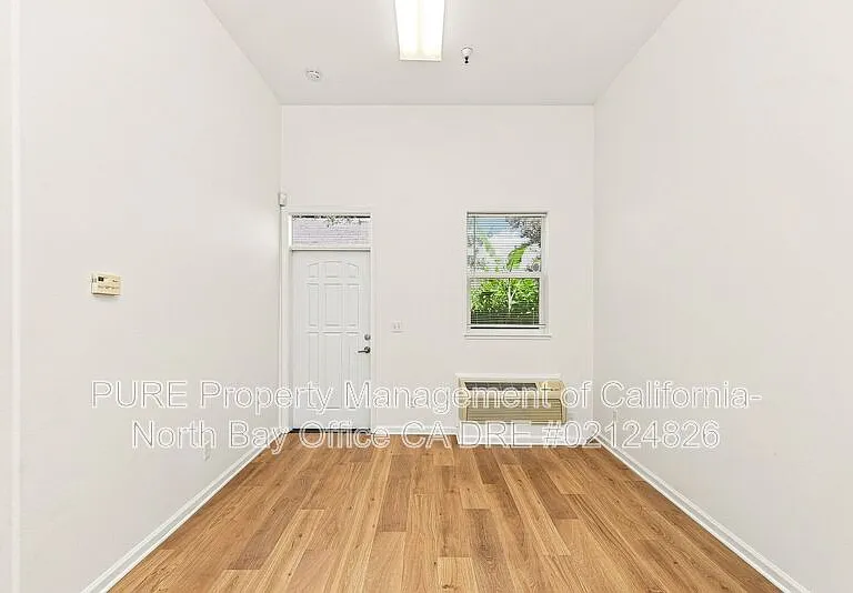 154 Railroad Ave #B — Photo 9