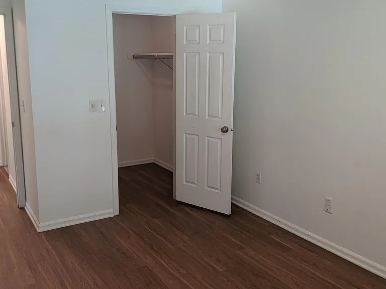 1465 E Putnam Ave #509 — Photo 7