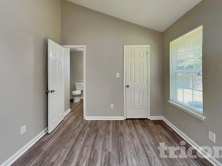 5214 Wayside Ct — Photo 9