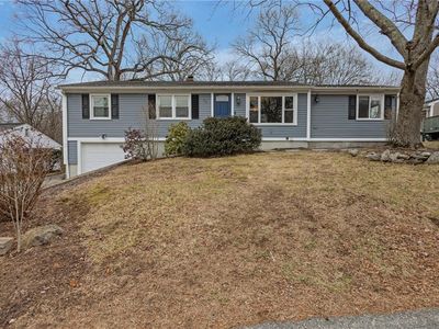 33 New York Ave, Cumberland, RI, 02864