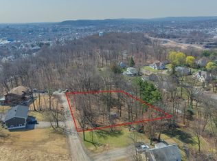 1 Ridge Rd, North Haledon, NJ 07508