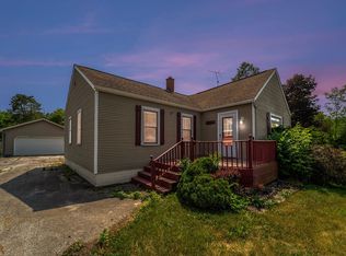 7513 W Coldwater Rd, Flushing, MI 48433