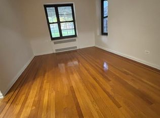 69-10 198th St #2, Fresh Meadows, NY 11365