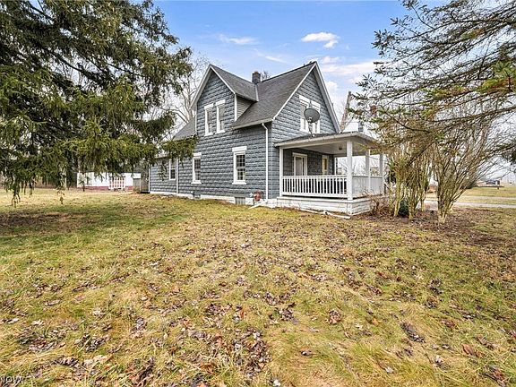 3rd image of 2833 Hubbard Rd