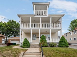 26 Blakeley St, Woonsocket, RI 02895