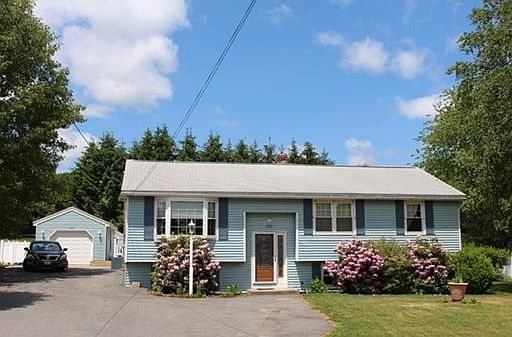 2nd image of 653 Pleasant St