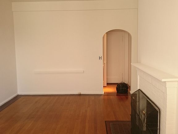2nd image of 2 Horatio St APT 17D