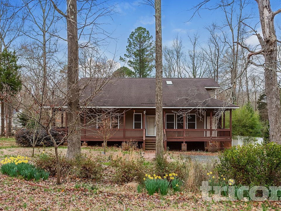 1st image of 8203 Knollwood Cir
