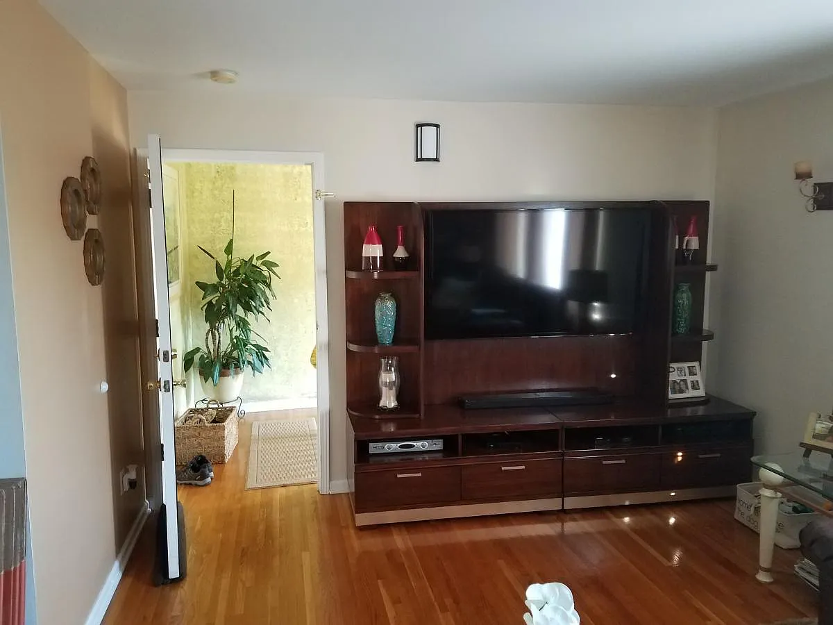 806 Hampden Street — Photo 2