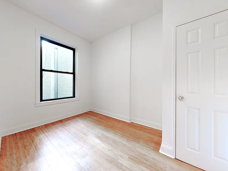 471 Central Park W #4D — Photo 6