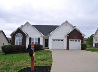 124 Harvest Ridge Dr, Inman, SC 29349