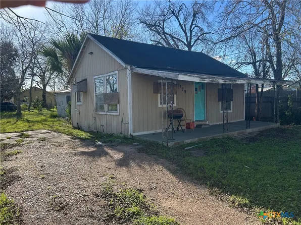 1109 E Power Ave, Victoria, TX 77901
