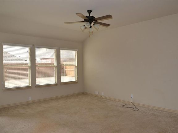 4th image of 5717 Millers Creek Dr