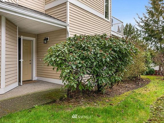 3rd image of 22212 42nd Ave S APT 104