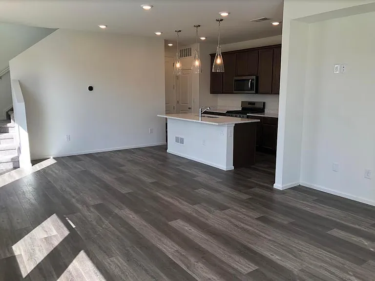 6351 N Malaya St — Photo 4
