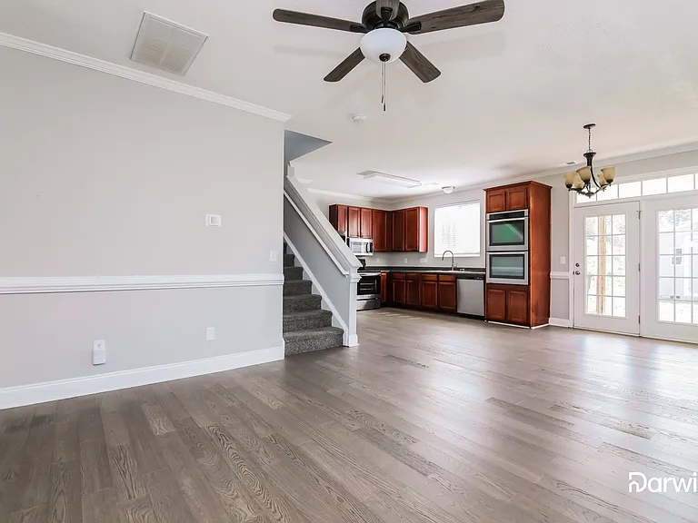 6012 Ladish Ln — Photo 3