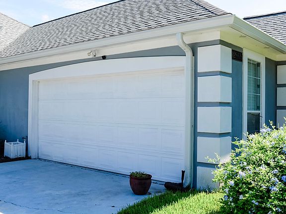 2nd image of 12869 Quailbrook Dr