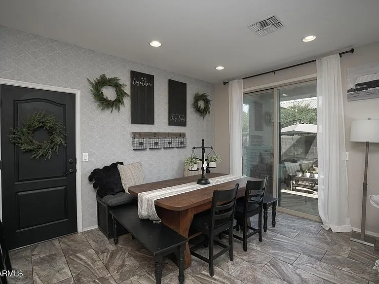2884 S Hansen Dr — Photo 5