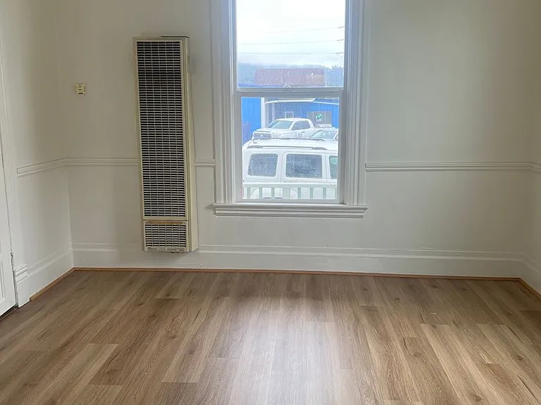 511 J St — Photo 3