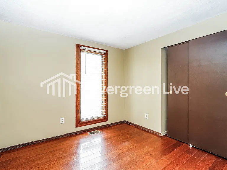 3994 Vermilion Ave — Photo 13