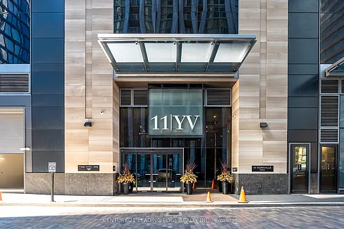 11 Yorkville Ave #3709 Photo 1