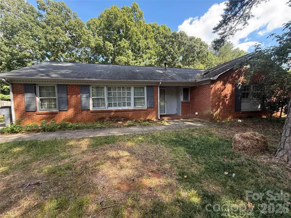 818 McLaughlin Dr, Charlotte, NC 28212