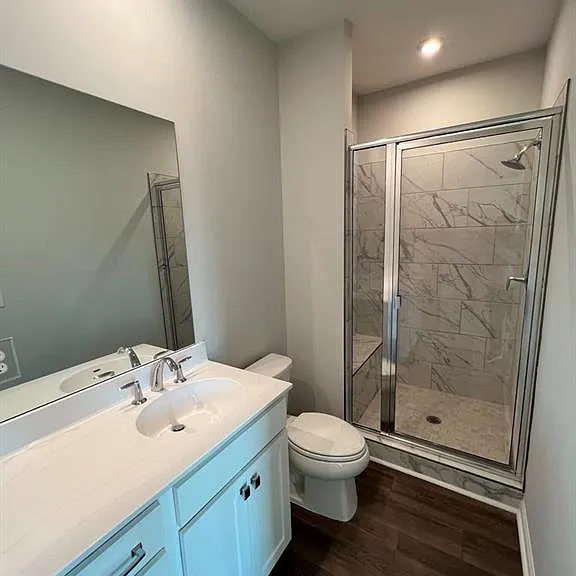 900 Colton Dr — Photo 13