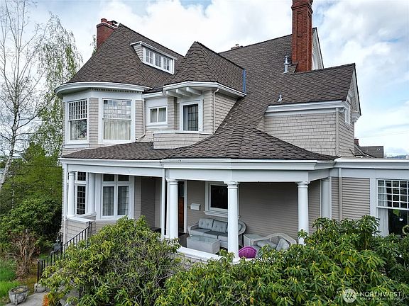 4th image of 523 N Tacoma Ave #D