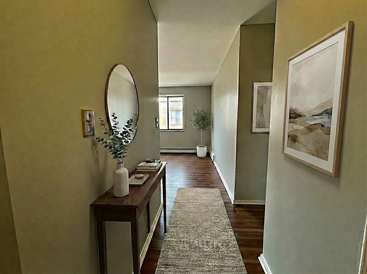 50 Mohawk Road West Hamilton — Photo 4