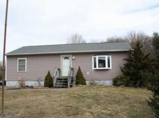 30 Rixtown Rd, Griswold, CT 06351