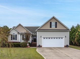 190 Solomon Cir, Four Oaks, NC 27524