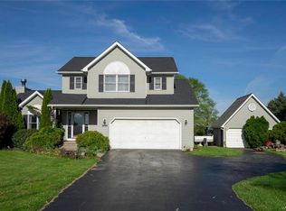 7440 Maple Rd, Akron, NY 14001