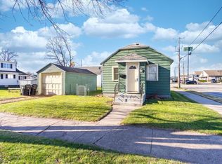 2527 Wood St, La Crosse, WI 54603