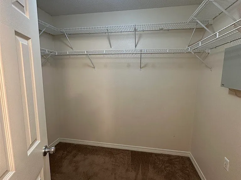 3001 Flintlock Dr — Photo 17