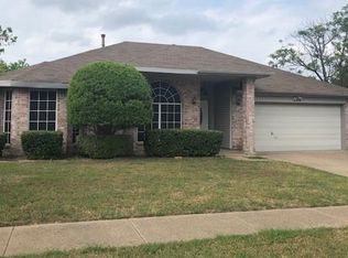 806 Switzer Ln, Cedar Hill, TX 75104