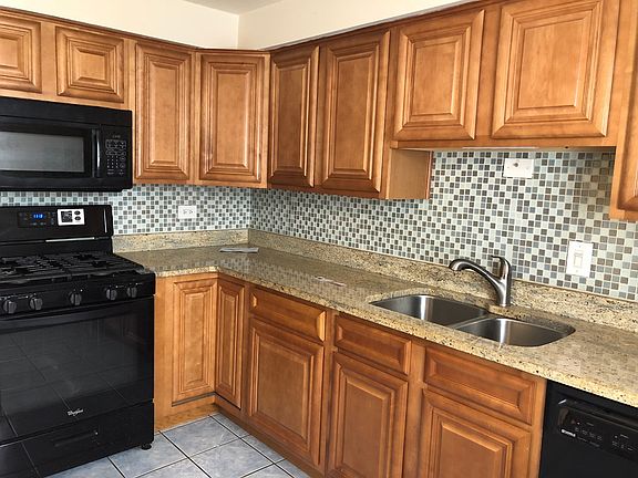 4th image of 10440 Mason Ave APT 201