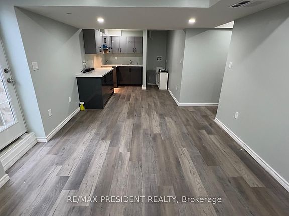 2nd image of 592 Florencedale Cres #Basement