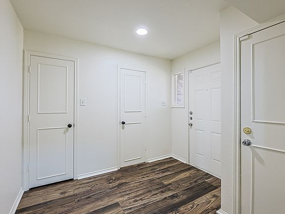 4th image of 8308 Albany Ave