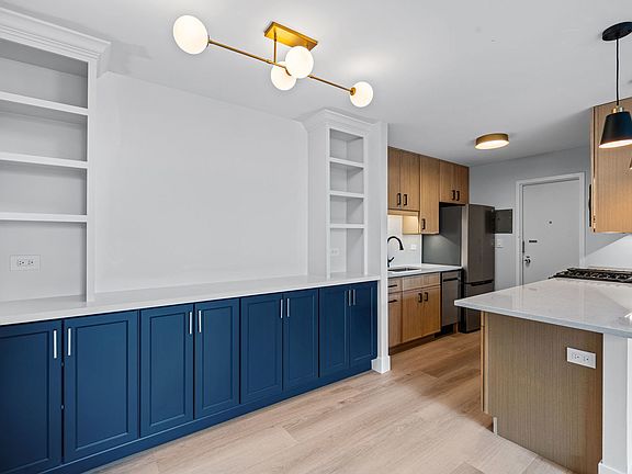 5th image of 3430 N Lake Shore Dr APT 4K