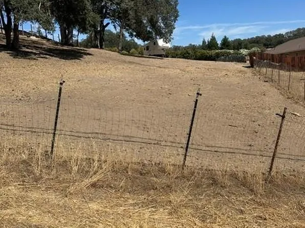 2367 Berkesey Dr, Valley Springs, CA 95252